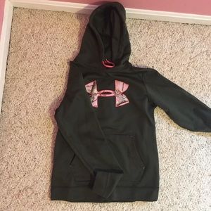 Under armour women’s small hoodie